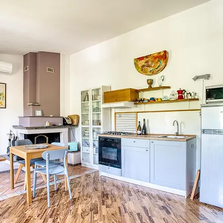 Casa Dedalus - *